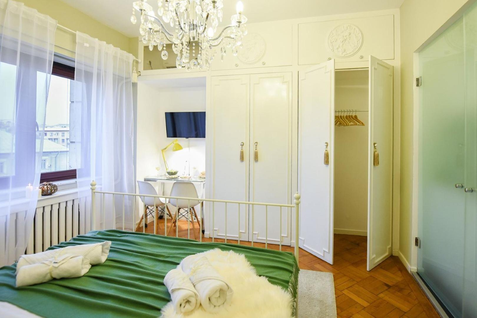 Cozy Studio Overlooking The Old Town Bucureşti Ngoại thất bức ảnh